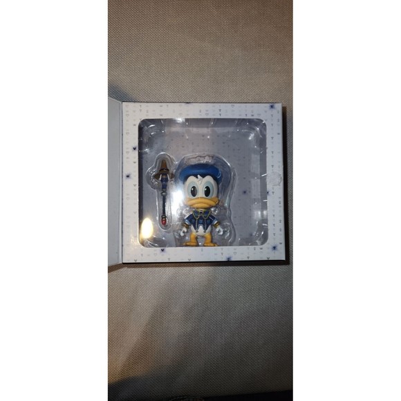 Disney Funko Donald Duck KINGDOM HEARTS 3 Vinyl Figure w/Staff 3 inch NEW in Box - Picture 2 of 5